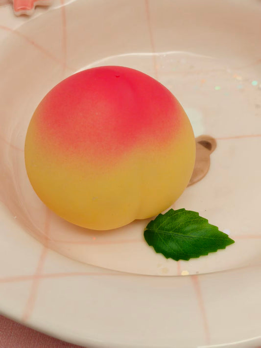 A Peach (SQUISHY)